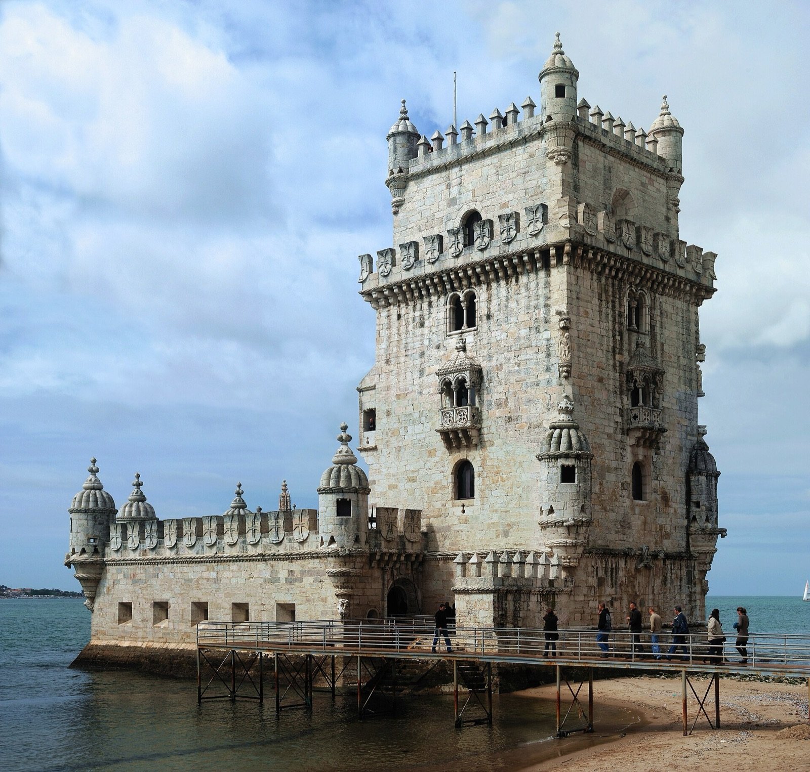 Lisbon’s Seven Hills: Trams, Tiles, and Fado Nights