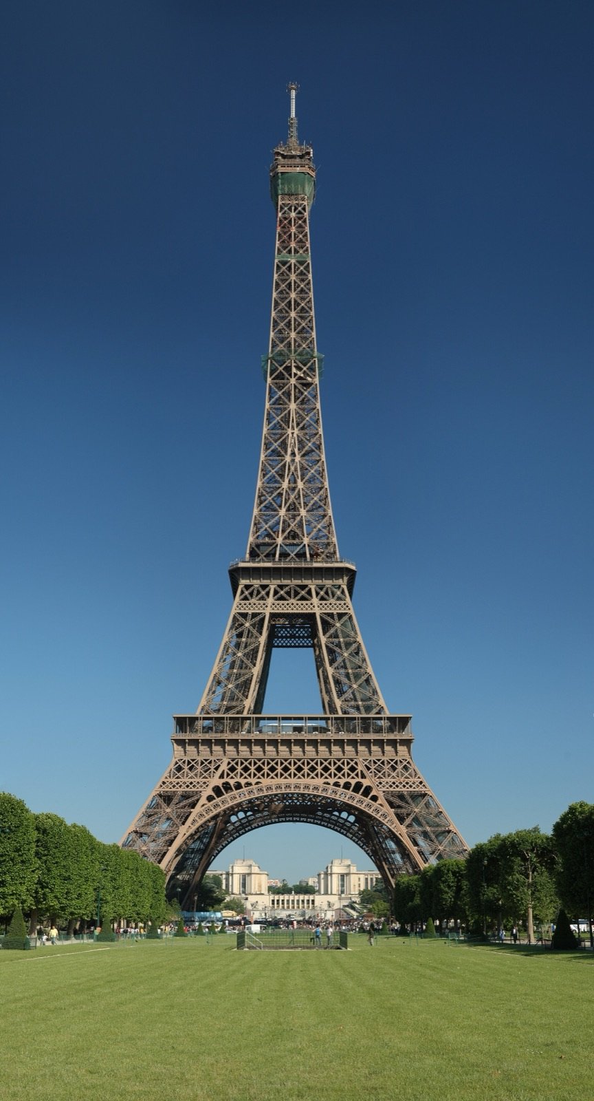 Paris Unveiled: A Guided Walk Through the City of Light